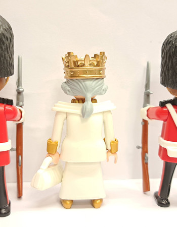 Playmobil Custom Queen Elizabeth II of England with British Royal Guards Set 4577