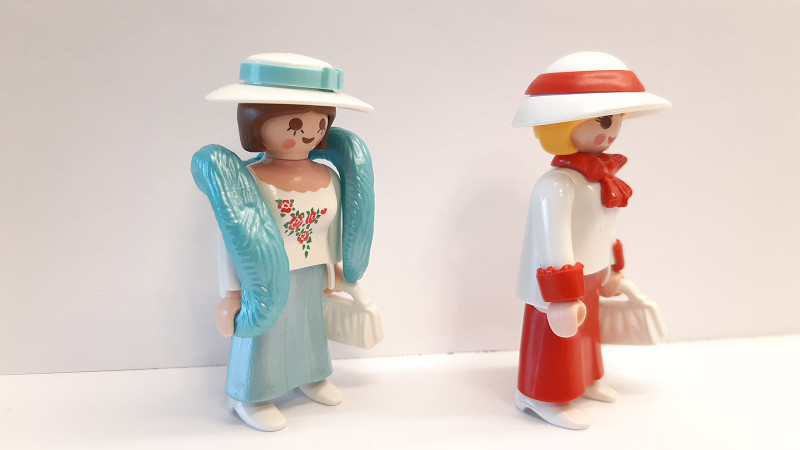 2x Playmobil Victorian Women Custom #1