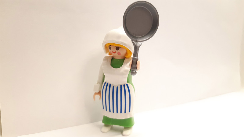 Playmobil Custom Puppenhaus Victorian Maid #1