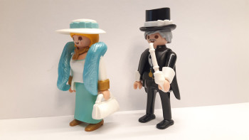 Playmobil Custom Victorian couple #9