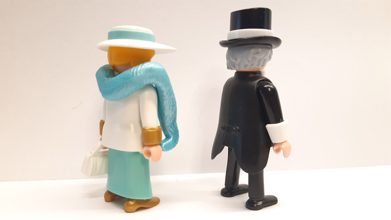 Playmobil Custom Victorian couple #9