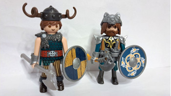 2x Playmobil Custom Vikings #1