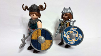 2x Playmobil Custom Vikings #1