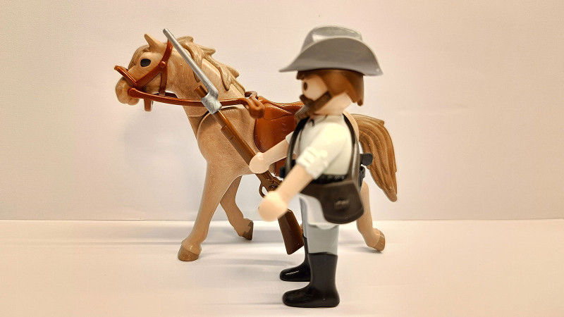Playmobil Western Cowboy ACW Southern Soldier with horse #3